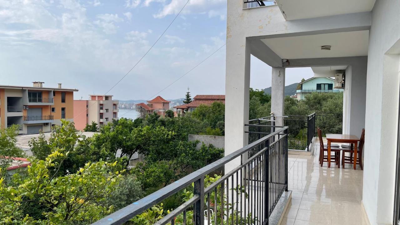 Kondo Stays - Azure Apartments Vlora Kültér fotó