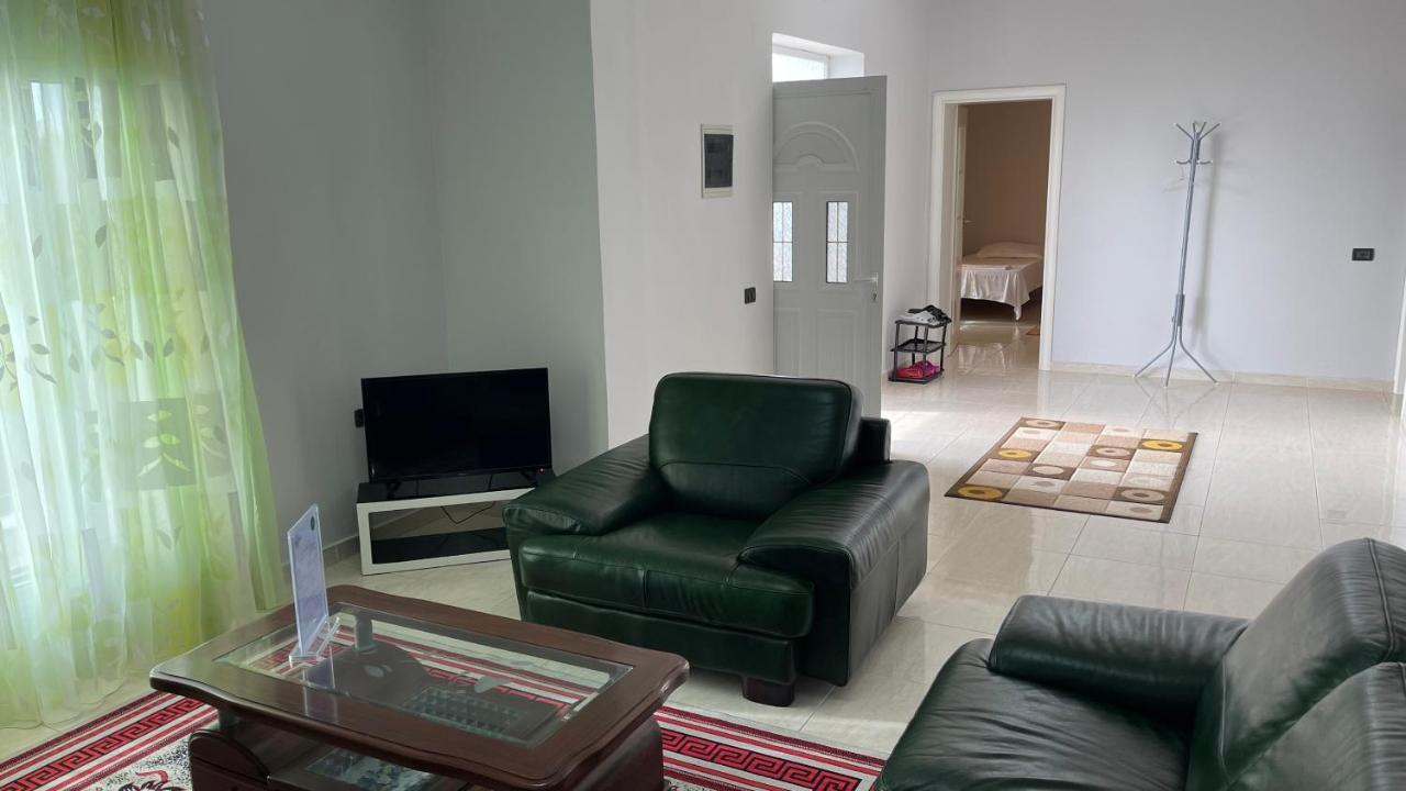 Kondo Stays - Azure Apartments Vlora Kültér fotó